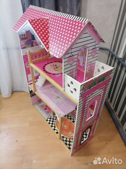 Домик кукольный