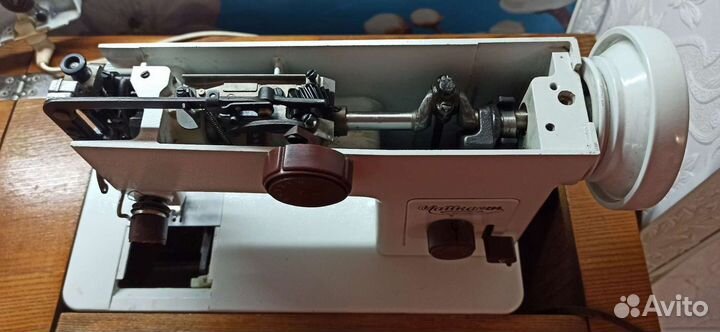 Швейная машина Чайка 134