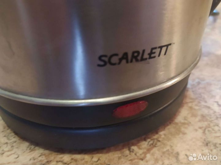 Чайник Scarlett