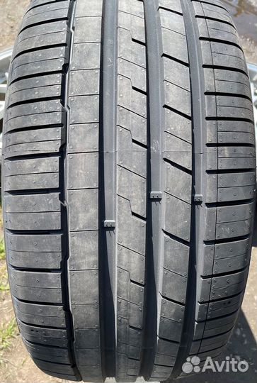 Hankook Ventus S1 Evo 3 K127C 275/40 R20 и 245/45 R20