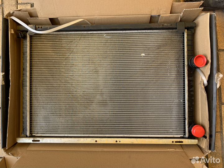 Продам основной радиатор УАЗ Патриот
