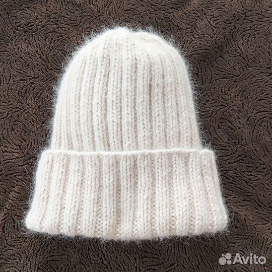 Шапка из пуха норки с отворотом