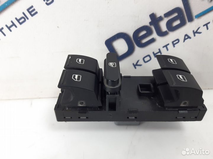 Кнопки стеклоподъемников Skoda Octavia A5 1.4 TSI