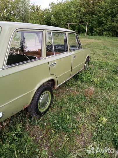 ВАЗ 2102 1.2 МТ, 1974, битый, 58 000 км