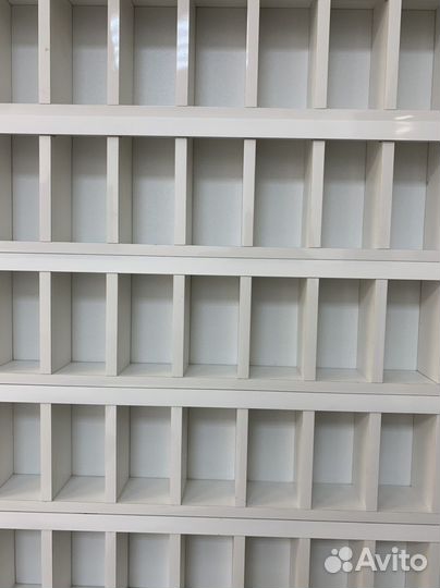 Стеллаж для лаков