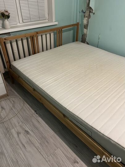 Кровать с матрасом 160 200 бу