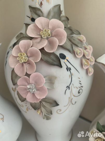 Фарфоровые вазы