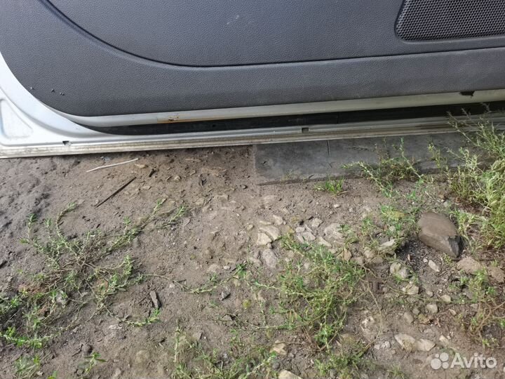 Передняя левая дверь Ford Focus 2