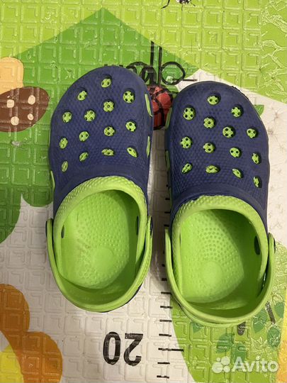 Сандали-кроксы