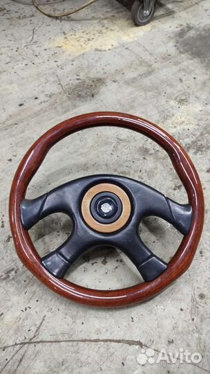 Итальянский спортивный деревянный руль
