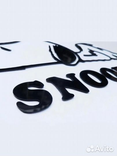 Наклейка на стену снуппи (Snooppy)