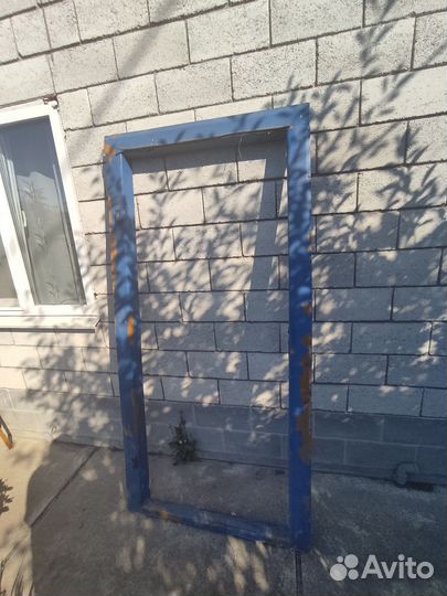 Металлическая дверь бу