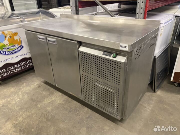 Морозильный стол с бортом