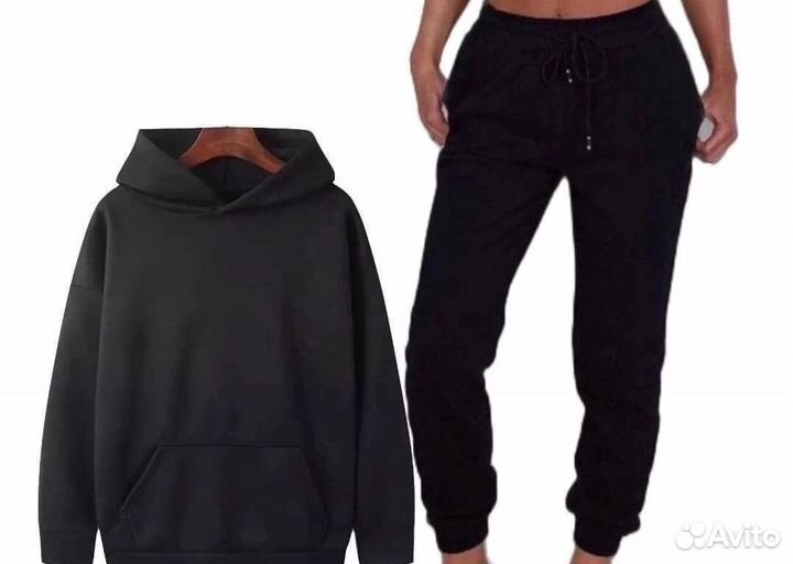 Спортивный костюм женский