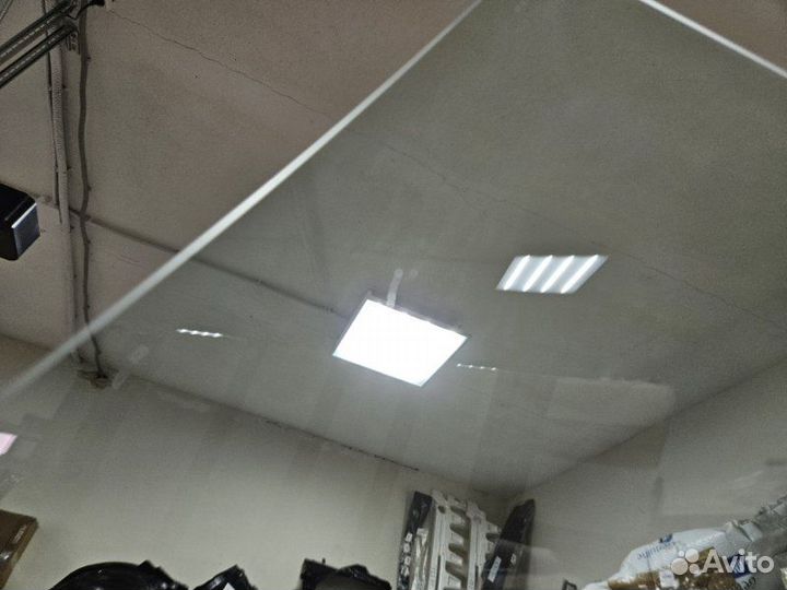 Стекло двери заднее левое Opel Corsa D