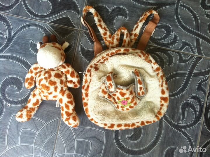 Детский рюкзачок с игрушкой