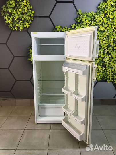 Холодильник б/у vestel WN260
