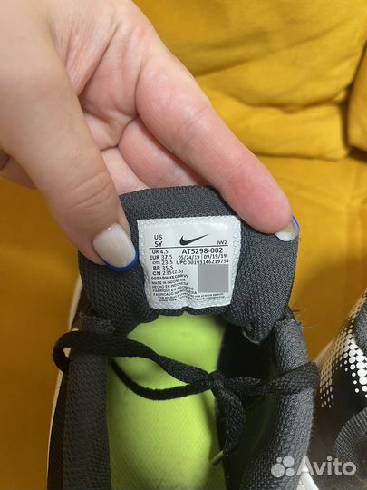 Кроссовки Nike на мальчика, eur 37,5 оригинал