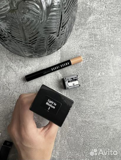 Bobbi brown карандаш - консилер
