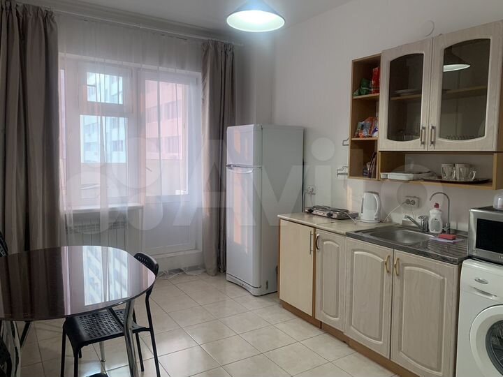 1-к. квартира, 38 м², 8/16 эт.