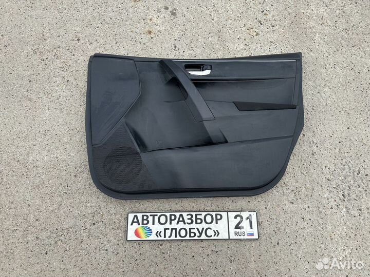 Обшивка двери перед прав Toyota Corolla