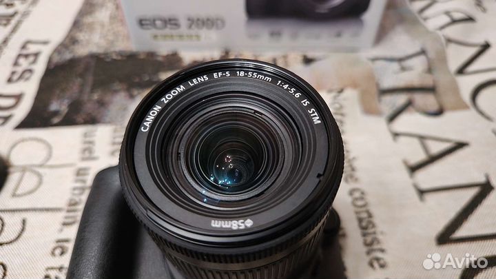 Canon EOS 200D