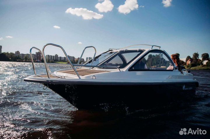 Катер Phoenix 530HT в наличии спб