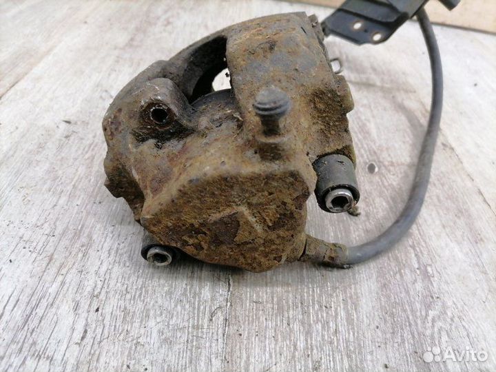 Суппорт передний правый Mercedes Benz E-Class W210