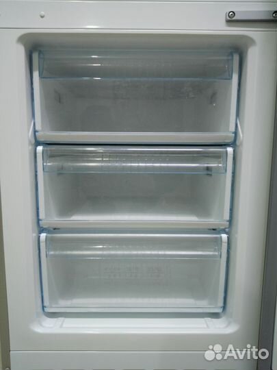 Холодильник бу Bosch серебристый с гарантией