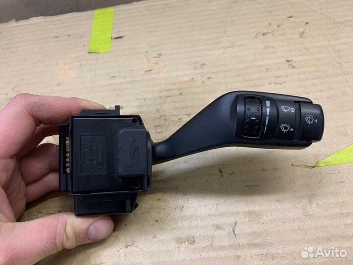 Переключатель подрулевой Ford Focus 2 купэ 1.8