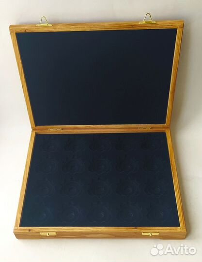 Футляр из дуба, для Орденов Отечественной Войны