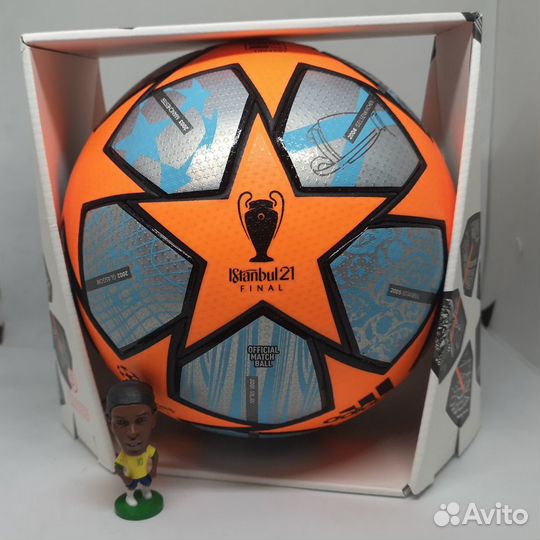 Зимний футбольный мяч Лиги Чемпионов Стамбул 2021