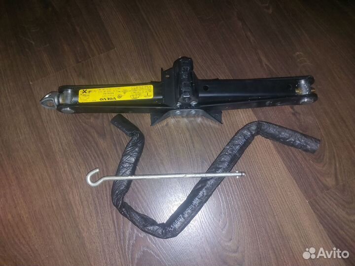 Домкрат volvo