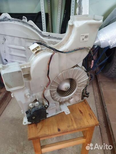 Вентилятор печки, с корпусом, задний Паджеро 3,4