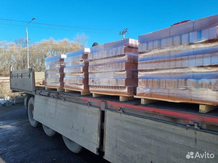 Кирпич полнотелый м 200