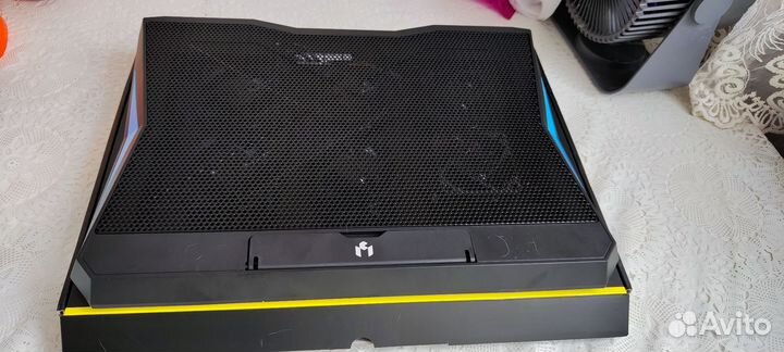 Подставка для охлаждения ноутбука