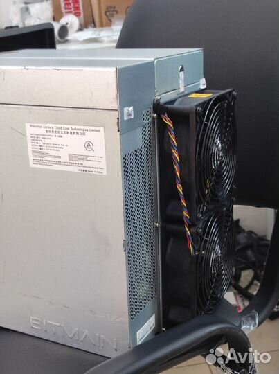 Asic майнер Bitmain Antminer S19