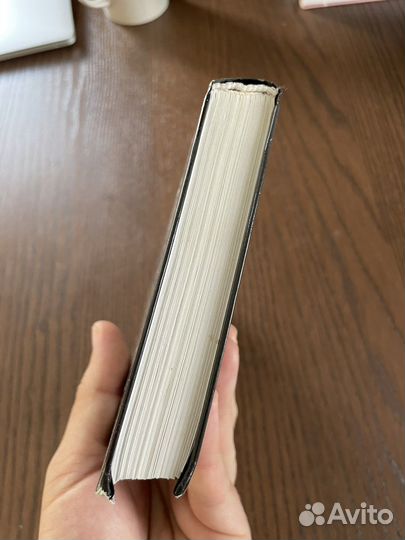 Девушка в поезде, Пола Хокинс. Книга