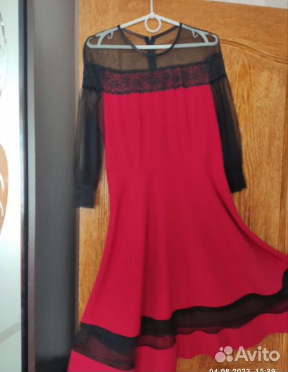 Вечернее платье