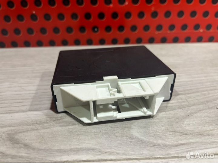 Блок управления парктроником Bmw 5 G30 2017