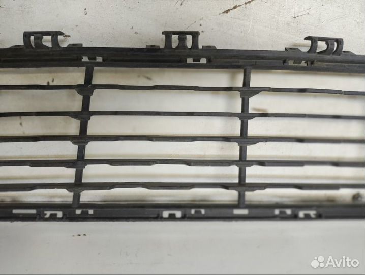 Решетка бампера Bmw X1 F48 2015