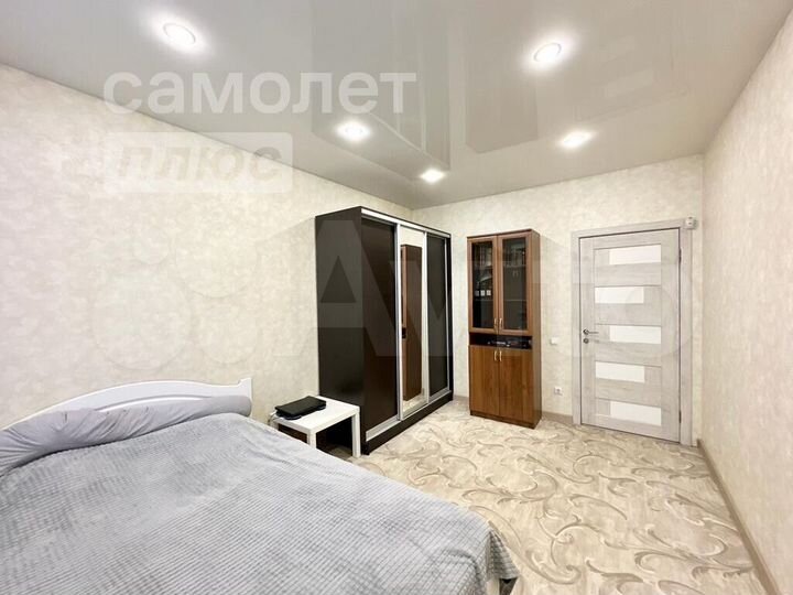 2-к. квартира, 70 м², 1/5 эт.