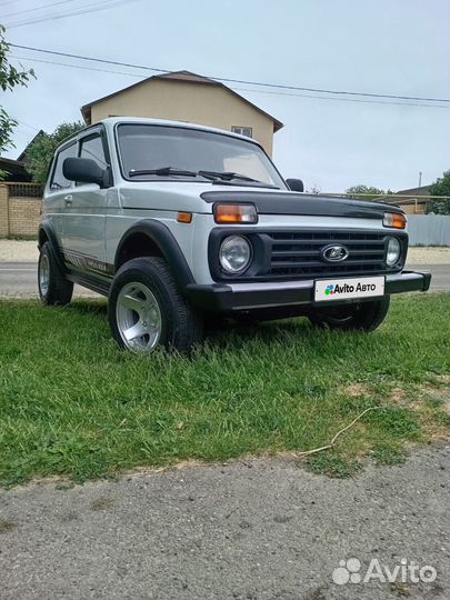 LADA 4x4 (Нива) 1.7 МТ, 2000, 150 000 км