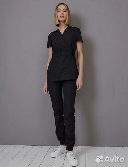 Хирургический костюм женский