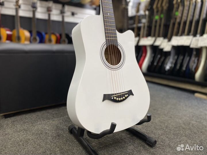 Гитара акустическая