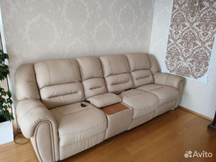 Перетяжка и ремонт мягкой мебели, химчистка