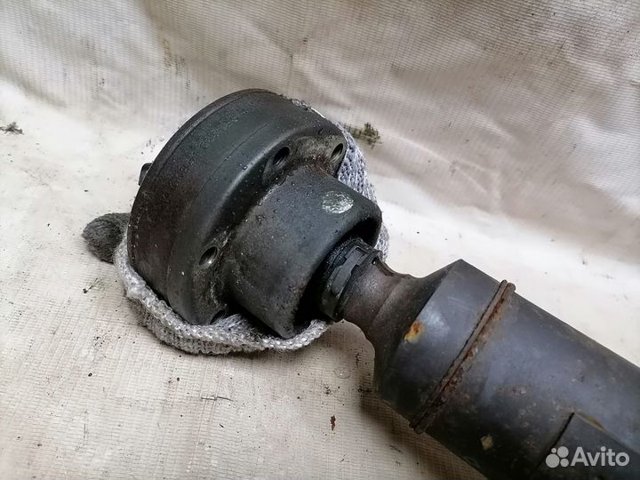 Карданный вал Audi A4 B6 8EC 8E0521101G