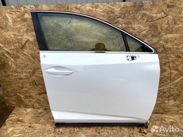 Передняя правая дверь Lexus NX 200 200t 300 350