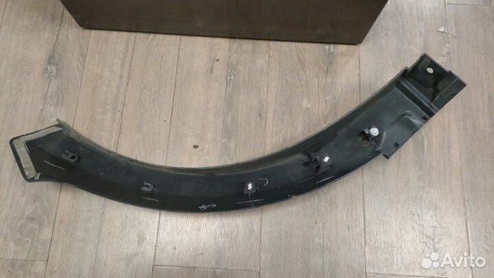 Расширитель арки крыла задний правый Land Rover
