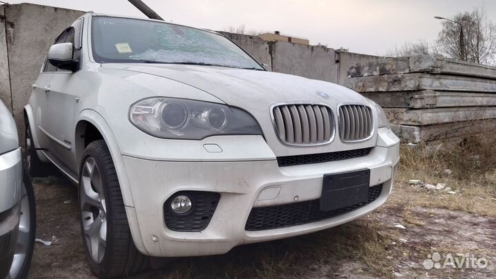 Решетки капота BMW X5 E70